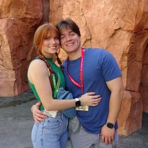 Meet your Posher, Max